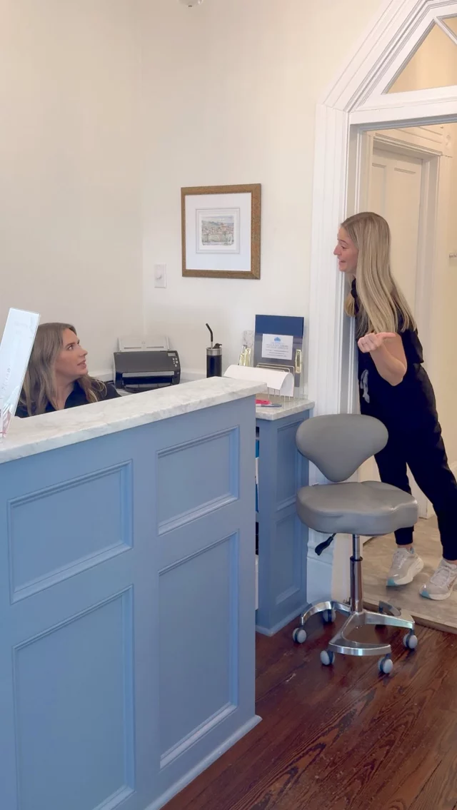 POV: You booked Botox but also accidentally signed up for free dinner and a show 🍿😂

Receptionist entertaining clients, funny Botox office moments, behind the scenes at a med spa, client waiting room humor, beauty clinic receptionist reels, Botox appointment running late, aesthetic office comedy, med spa funny content, cosmetic clinic relatable moments, waiting for Botox, skincare clinic day in the life, beauty office behind the scenes, receptionist giving snacks, funny aesthetic clinic video, Botox office lifestyle conten